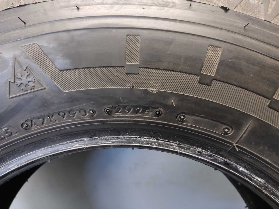 1x235/65R16C Bridgestone Blizzak W810, 115/113R, 2024 rok, Jak Nowa