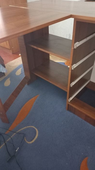 Стіл трансформер. Кутовий комп'ютерний, або пеленатор дитячий