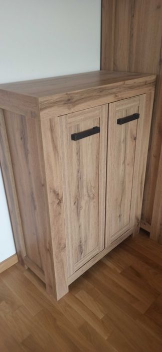 Do sprzedania łóżko 160x200 z materacem, szafka  nocna, komoda