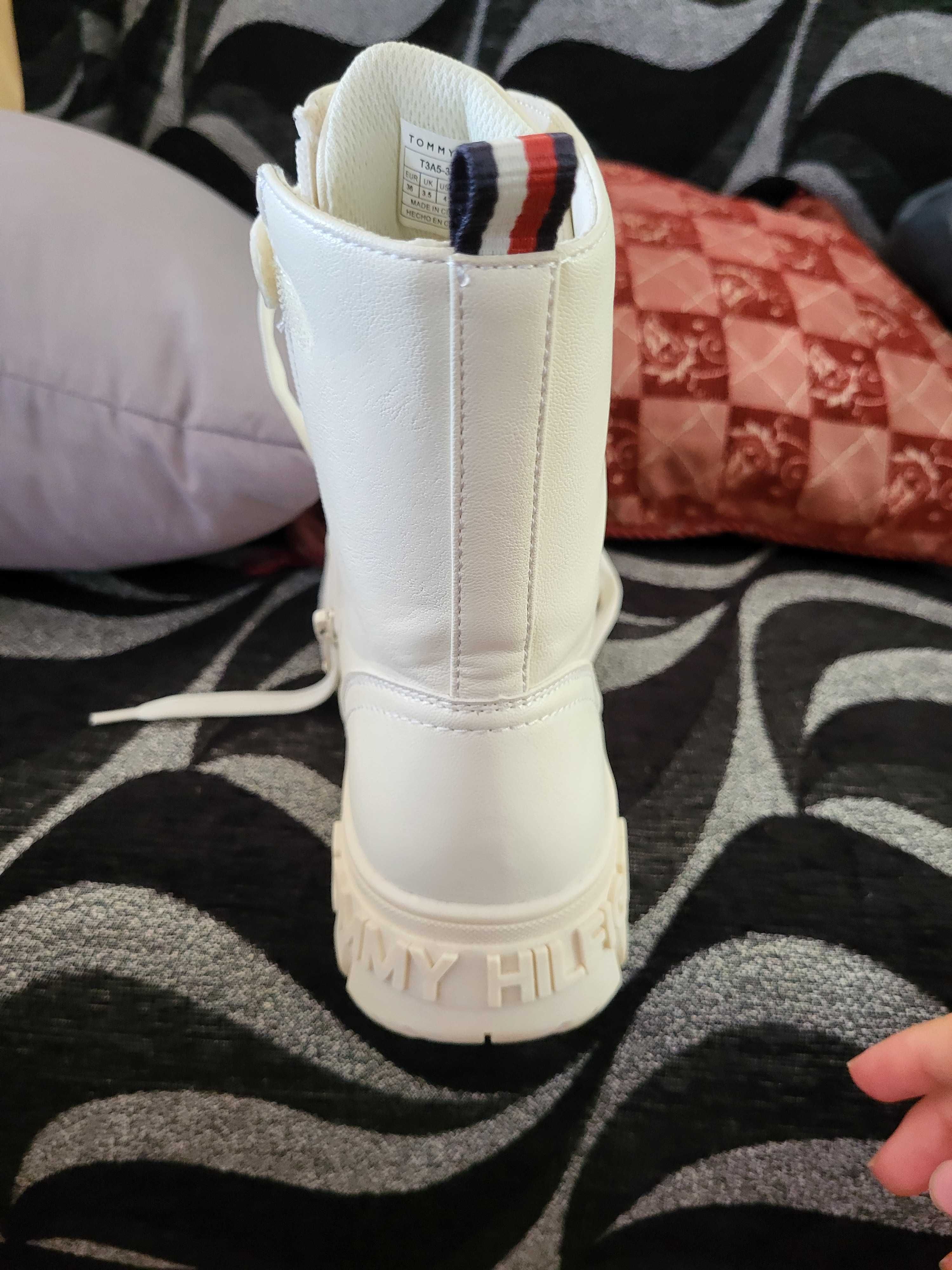 Botas bege tommy