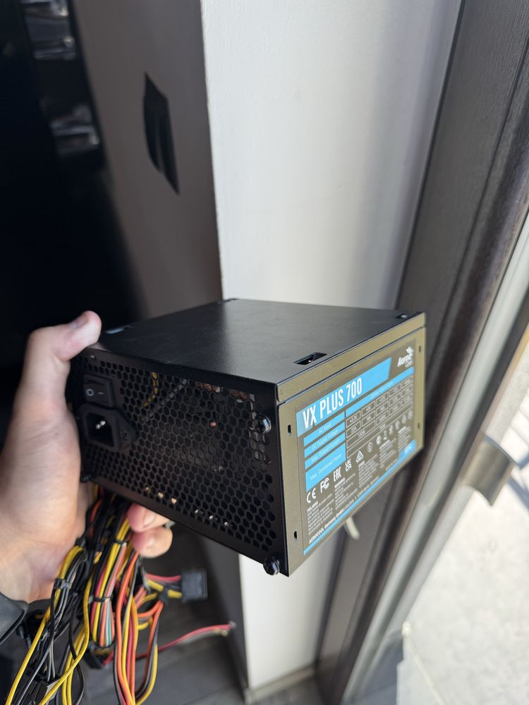 Zasilacz AeroCool VX Plus 700W