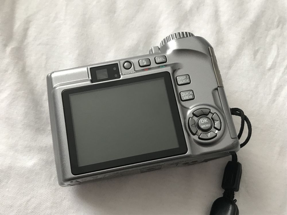 Цифровой фотоаппарат OLYMPUS SP-310 (фотокамера) 3x Optical Zoom