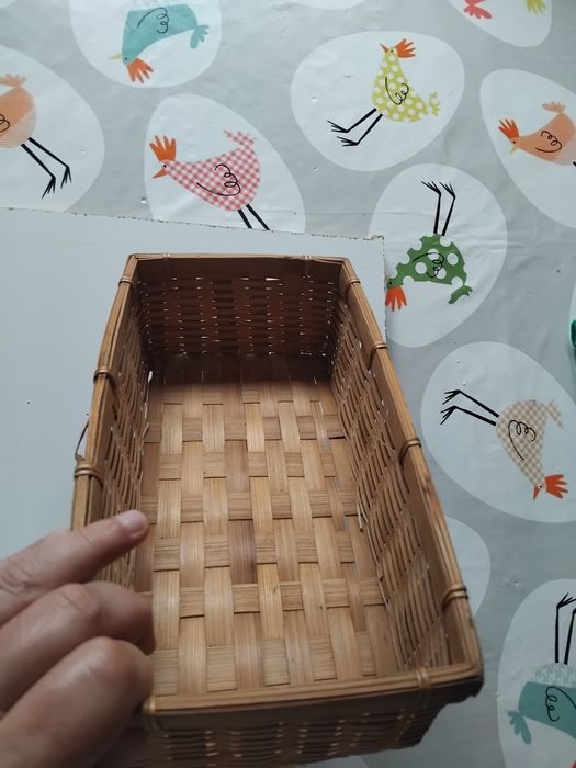 Cesto de vime em bom estado