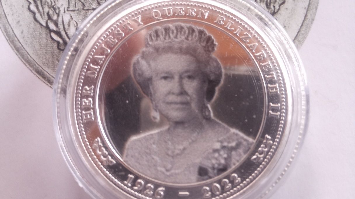 Монета,королева Англії.
