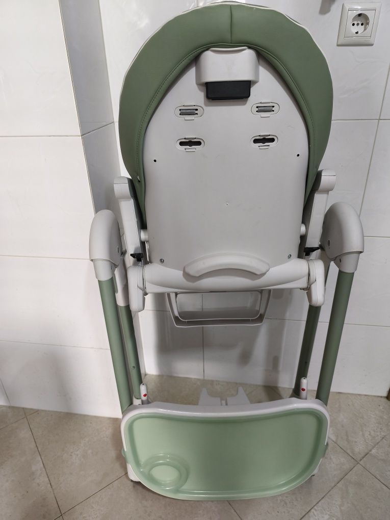 Cadeira de papa  peg pérego