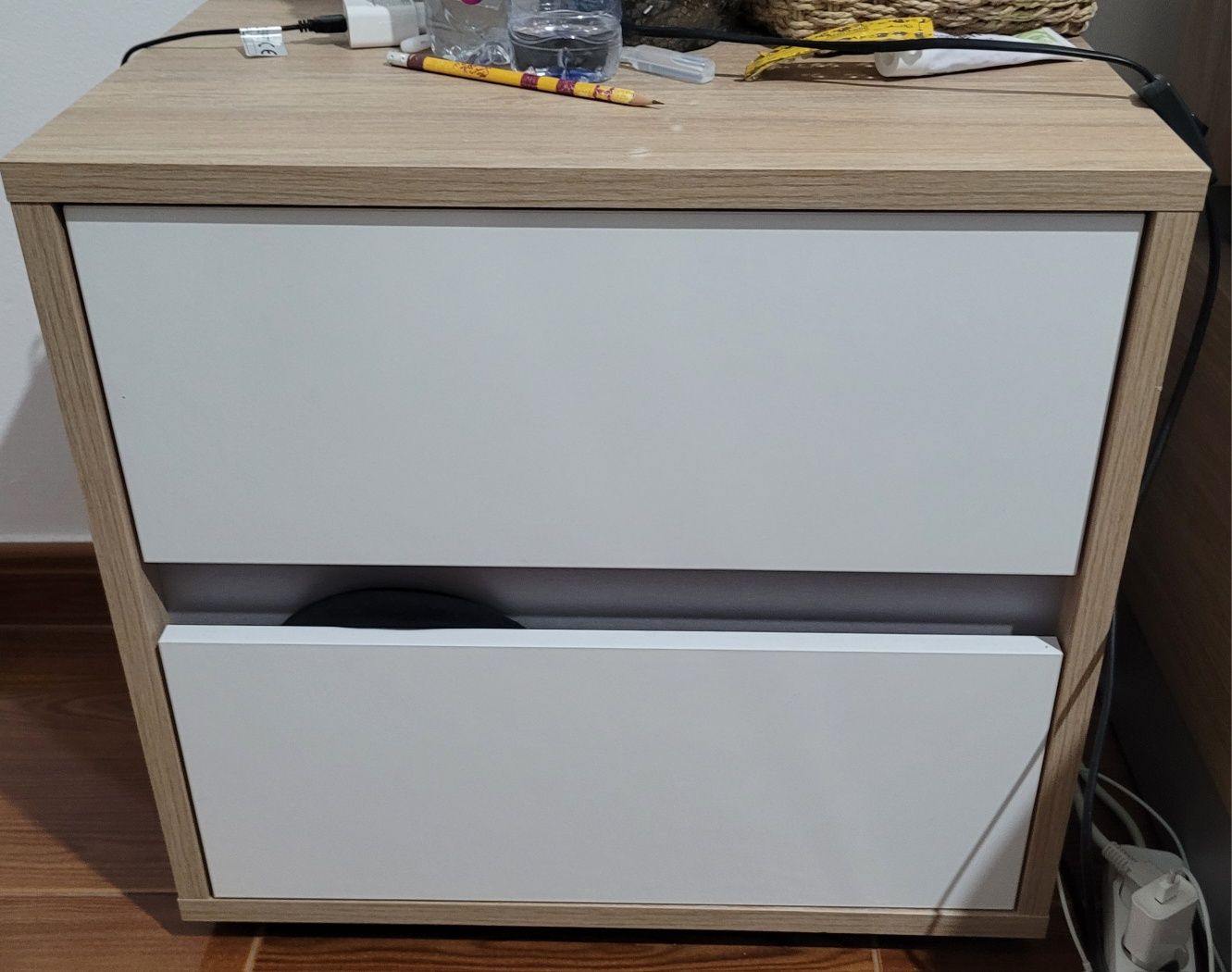 Quarto completo de casal em carvalho e branco