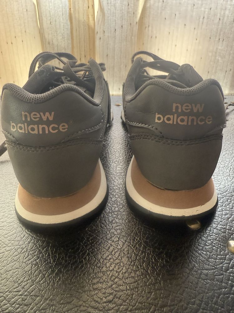 Tenis New  Balance 500 n•35 cinza