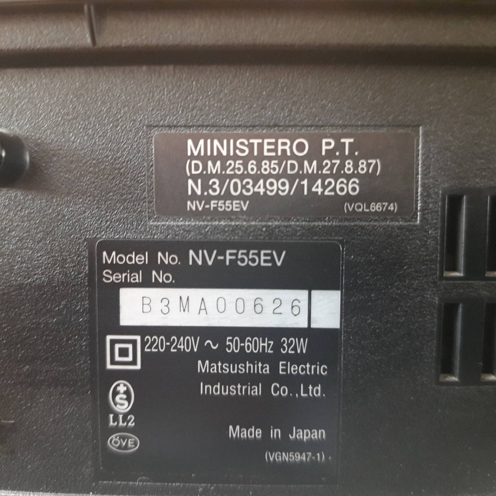HI-FI stereo відеомагнітофон Panasonic nv f 55