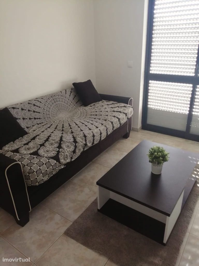 Apartamento T2 p/ alugar - VILA NOVA DE CACELA - ALGARVE