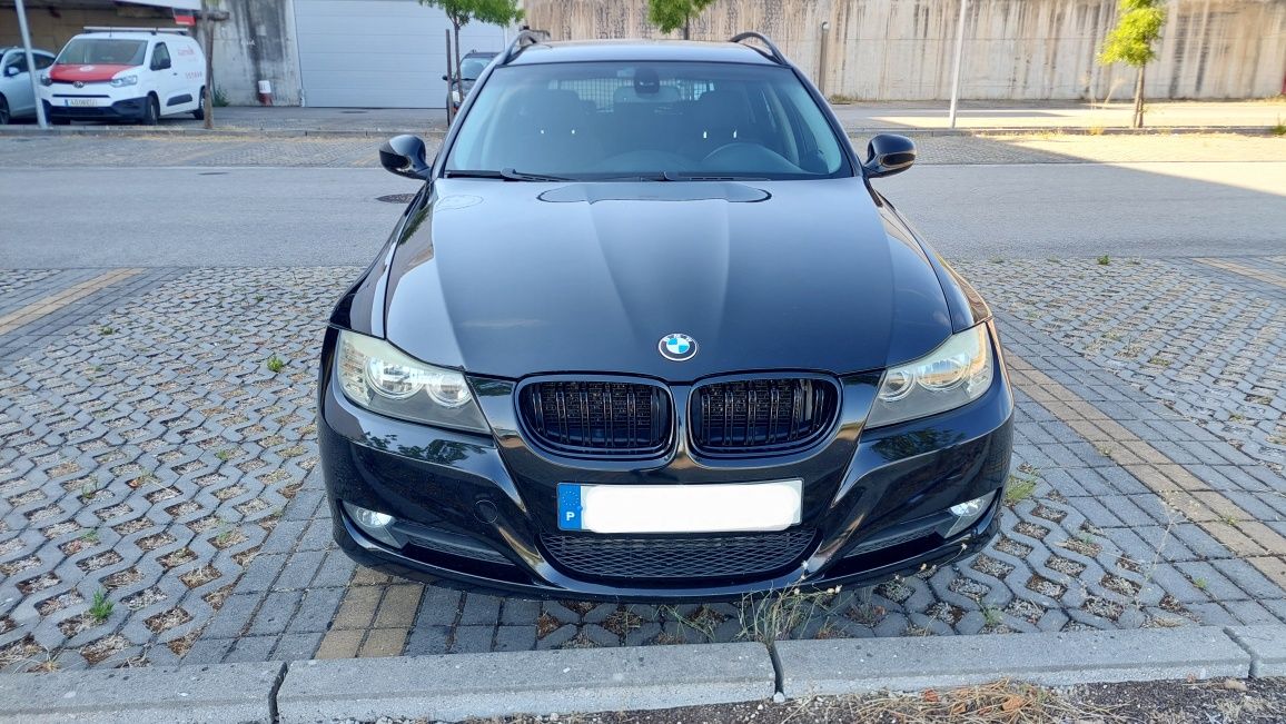 BMW 320d Touring Lci 177cv