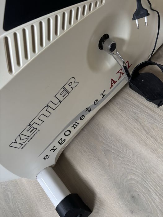 Rowerek stacjonarny treninhowy firmy Kettler