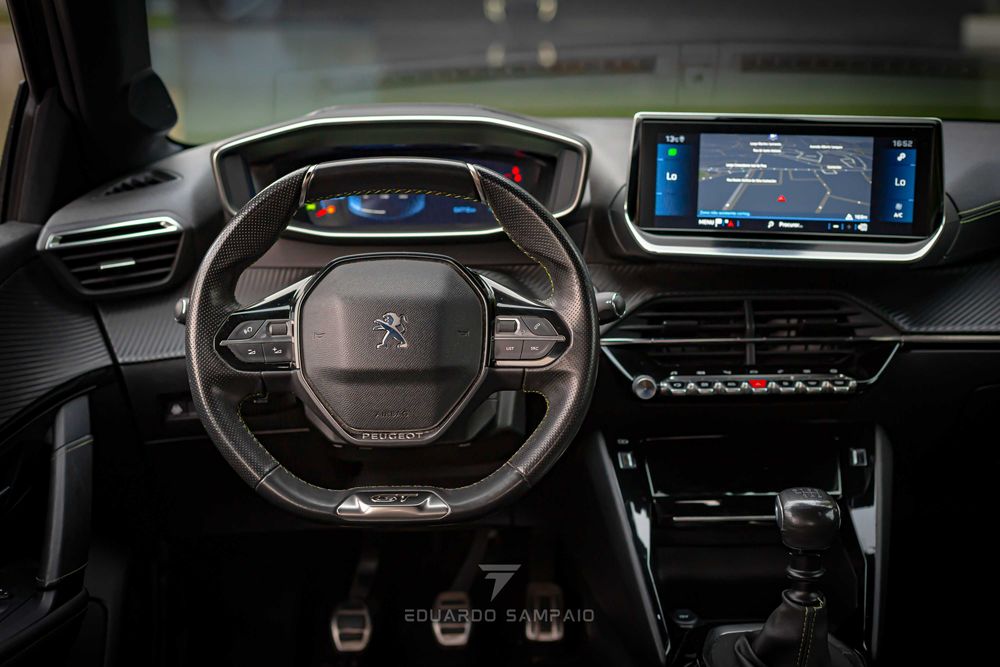 Peugeot 208 1.2 GT-Line Topo gama