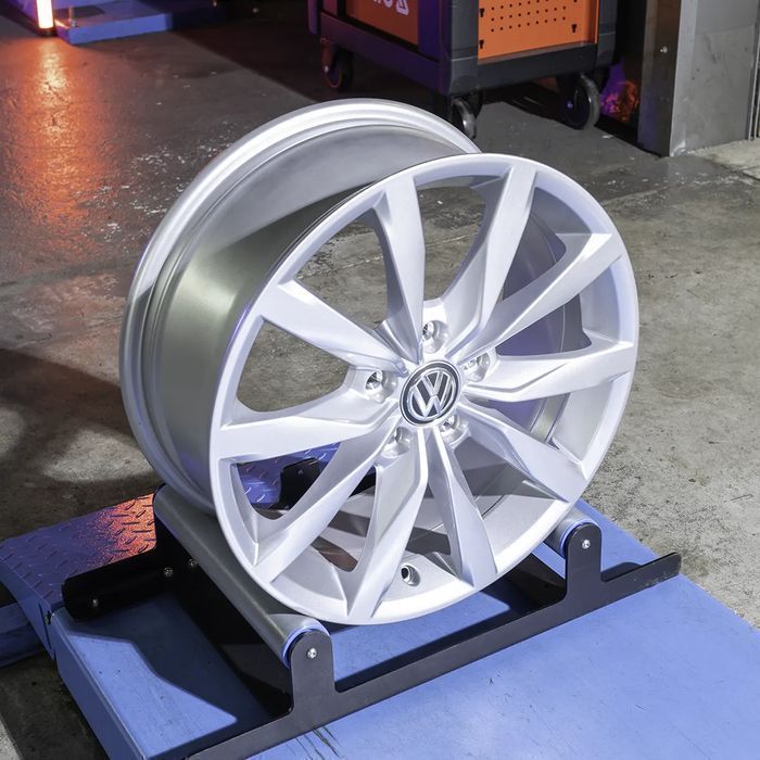 NOWE ORYGINALNE Felgi 17" Volkswagen Golf Touran Tiguan Passat T-Roc