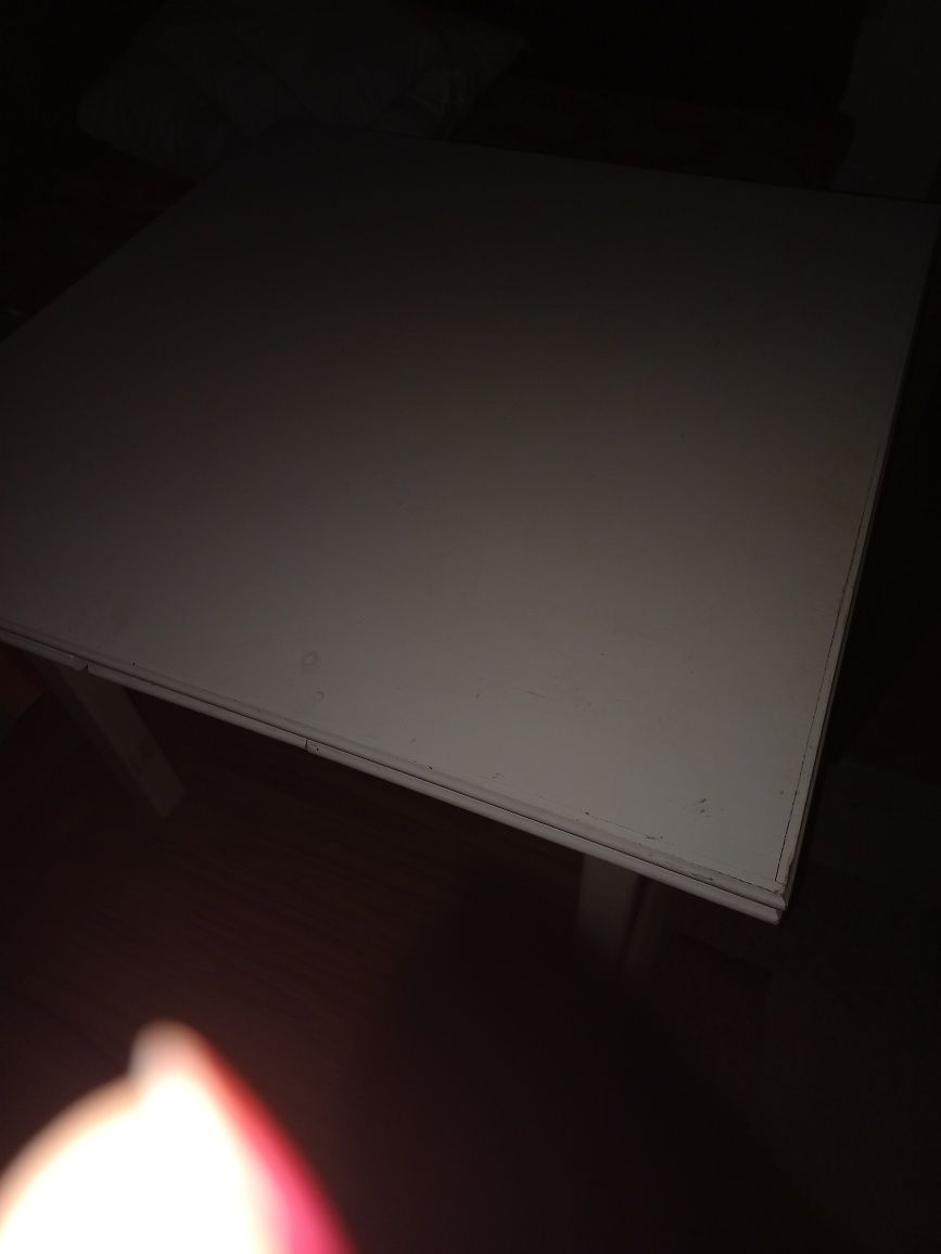Stół, stolik rozkladany kolor biały