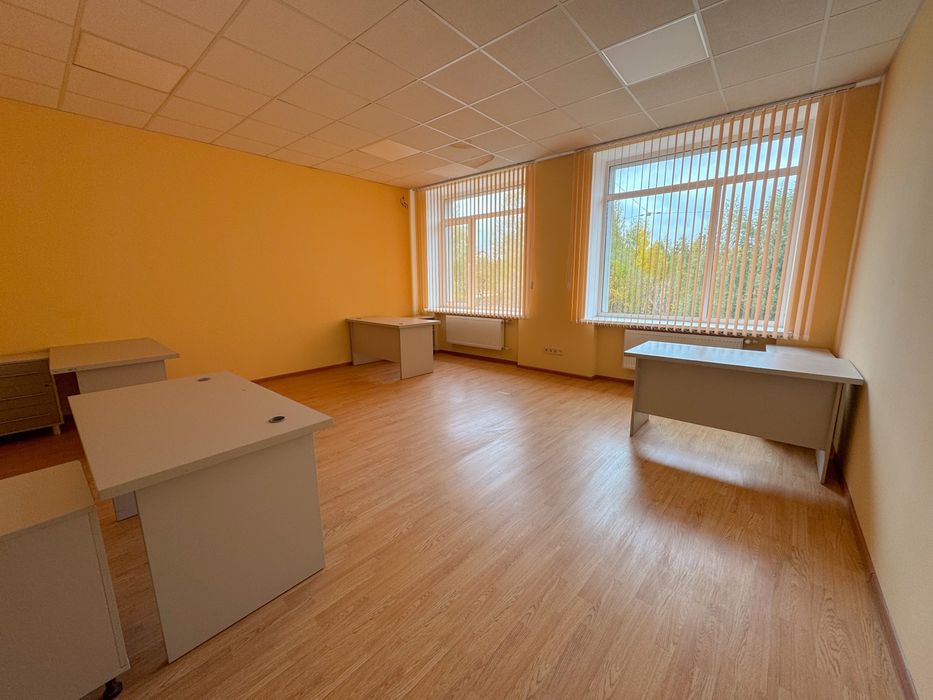 Здам сухий склад 100 м2 з рампою