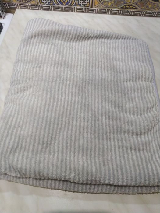 Світло-сірий рушник банний. Полотенце банное