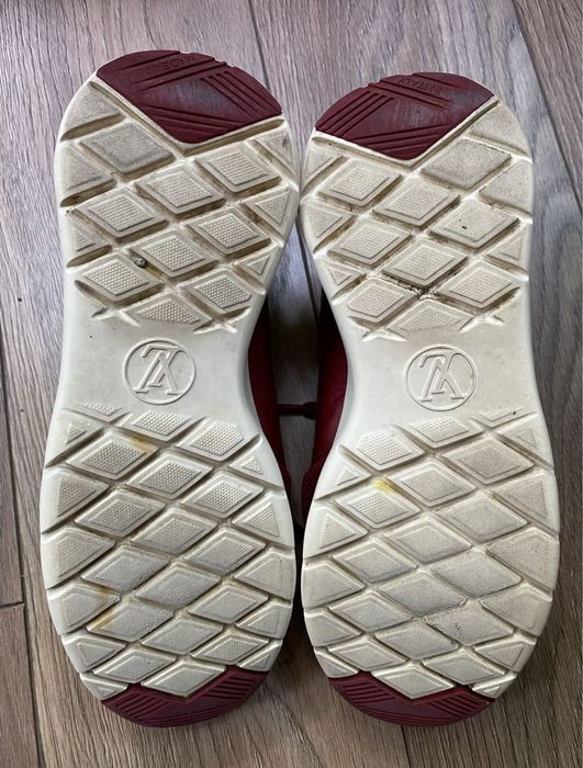 Louis Vuitton, 38-38,5 розмір. 23,5 см. Усталка.
