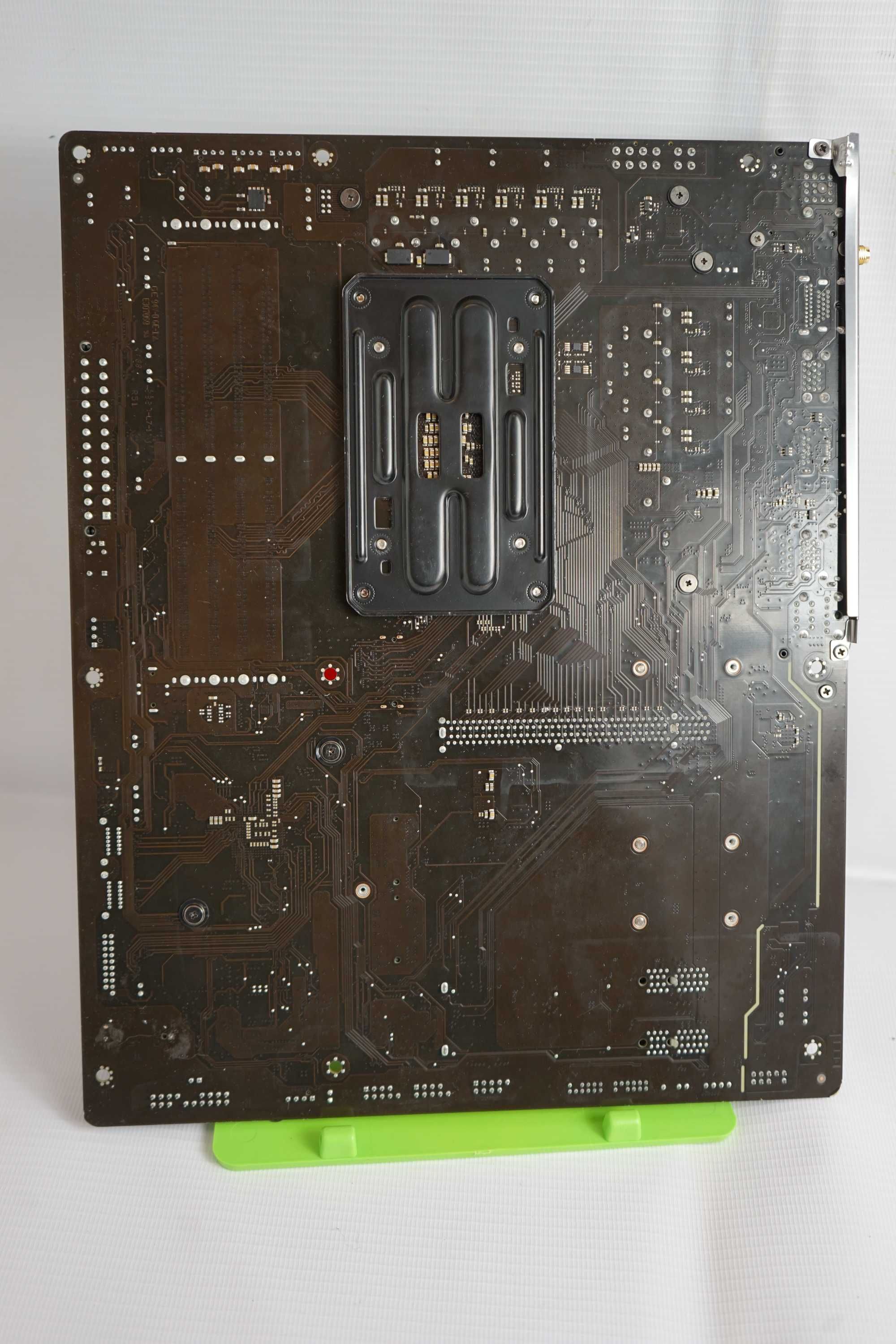 Материнська плата GiGABYTE B650 Gaming X AX