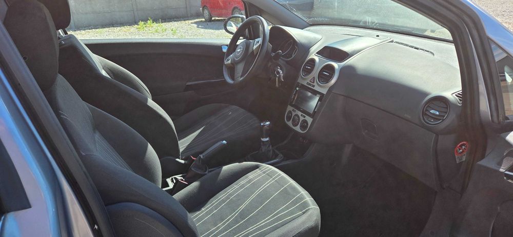 Opel Corsa D 1.2 klima alu z Niemiec zarejestrowana