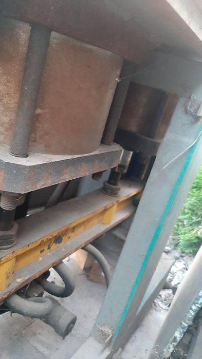 Гільотинні ножиці довжина 800 мм
Машин