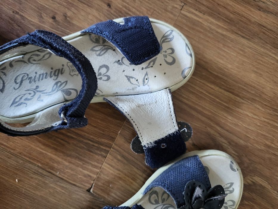 Sandałki primigi 26 granatowe