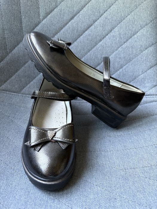 Шкіряні туфлі для дівчинки 22 см по стільці