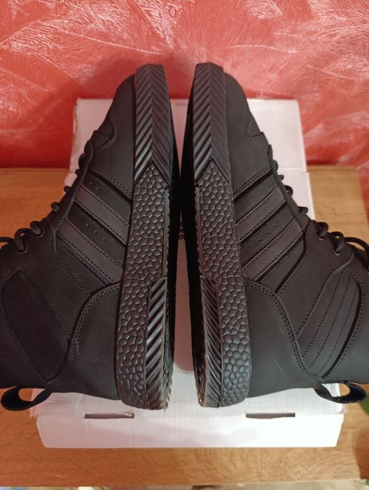 Мужские кроссовки ботинки Kazar