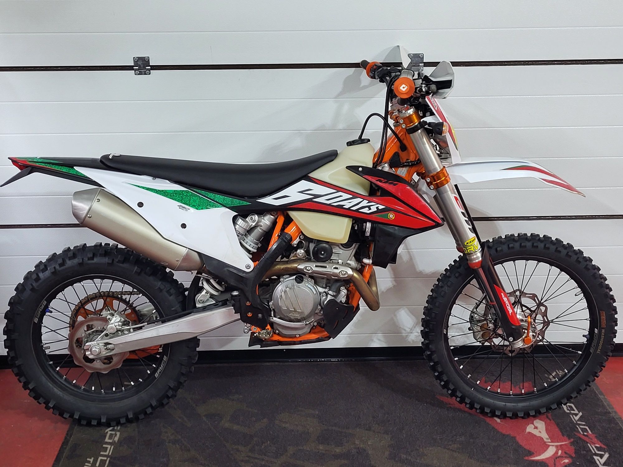 Ktm Excf 250 Sixdays Portugal Husqvarna FE 350 FE 250