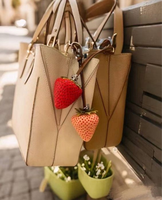 Підвіс на сумку TORI BURCH