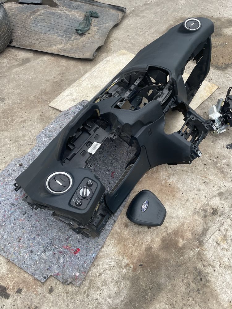 Комплект безпеки торпедо airbag подушка в руль ремені ford fiesta MK7