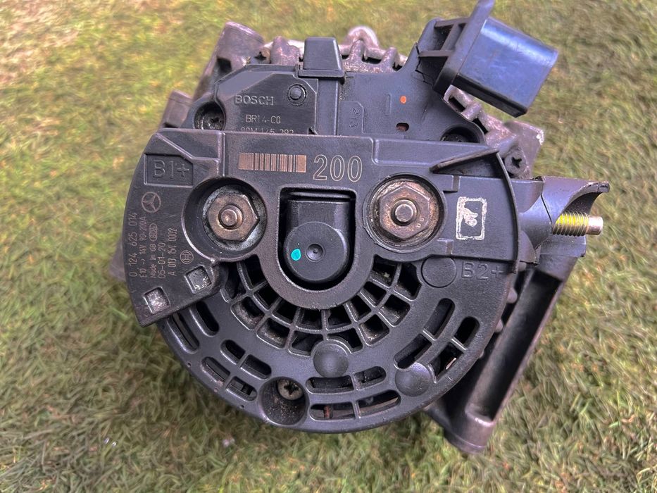 Генератор Мерседес W 203 C-Class 2.2 Cdi 200A