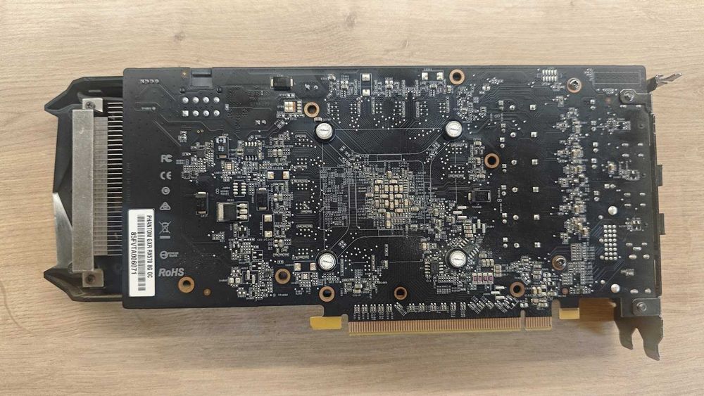 ASRock RX 570 8 GB Phantom Gaming D на пломбі краще 470 480 почти 580