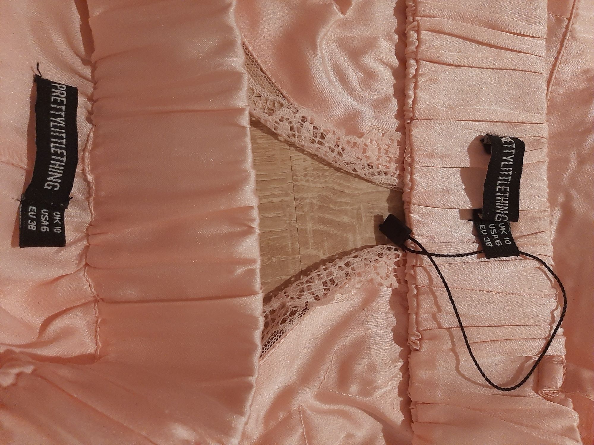 Piękny satynowy komplet nocny różowy koronka hafty szorty stanik top M