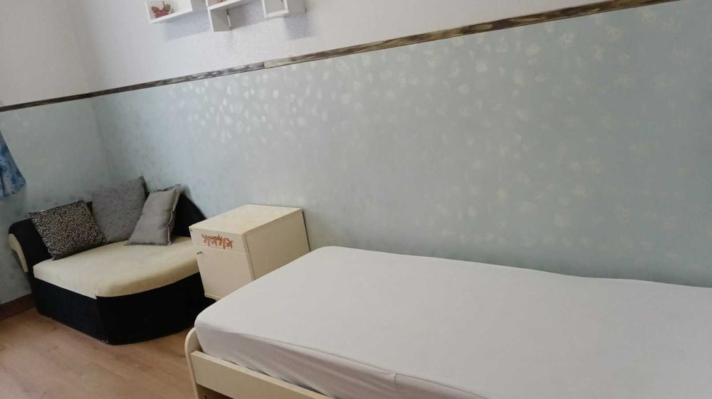 Сдам  Шевченківський р-н  м Нивки 5 хви.  вул Гончарова(Брюссельська)