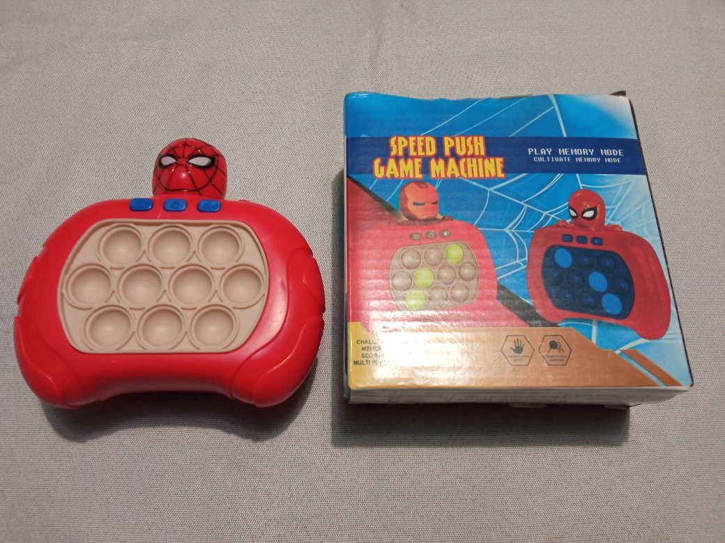 Gra zręcznościowa - speed push game machine - Spiderman