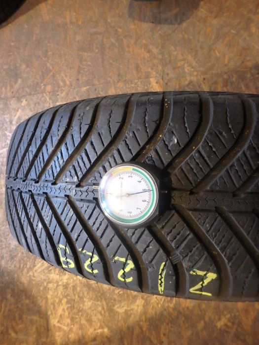 195/65r15 195/65/15 Goodyear Vector 4Season Z/229
