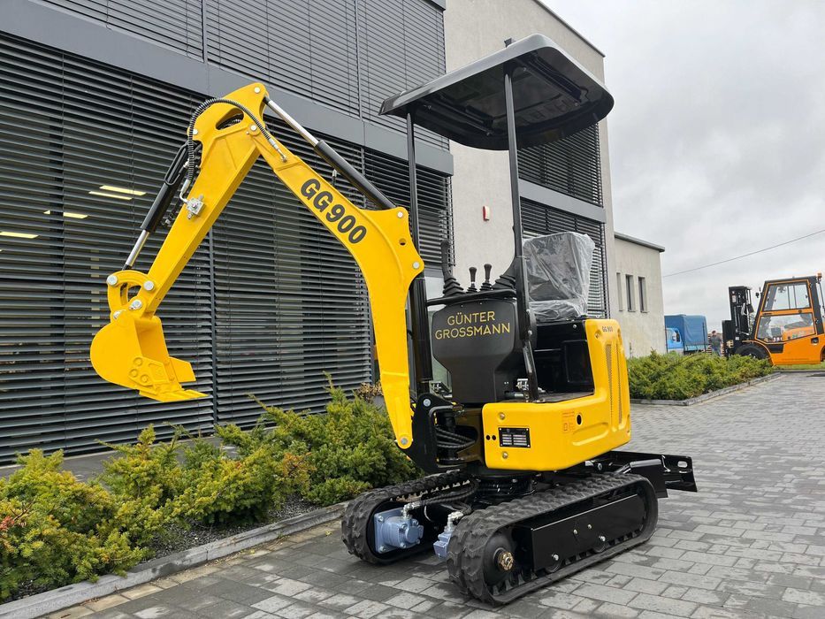 Nowa minikoparka Gunter Grossmann GG900. Silnik Kubota