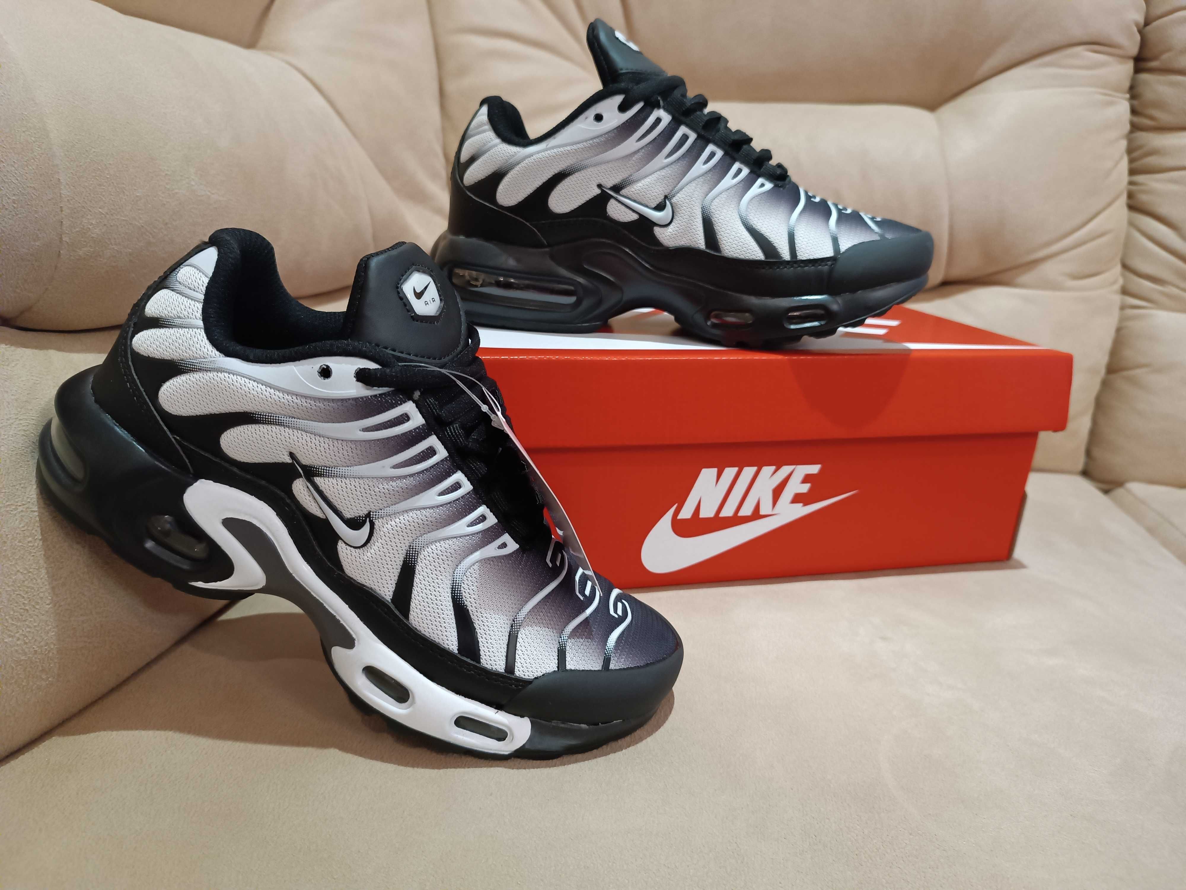 Чоловічі кросівки nike air max tn 97  (2 кольори) Розпродаж!