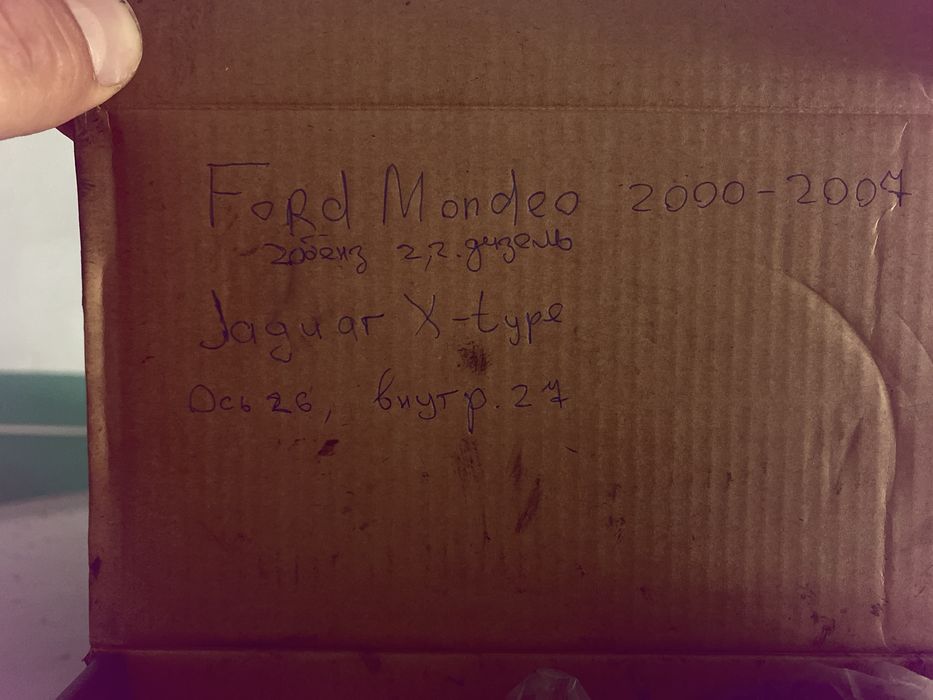 новая наружняя граната Ford focus 2004 год