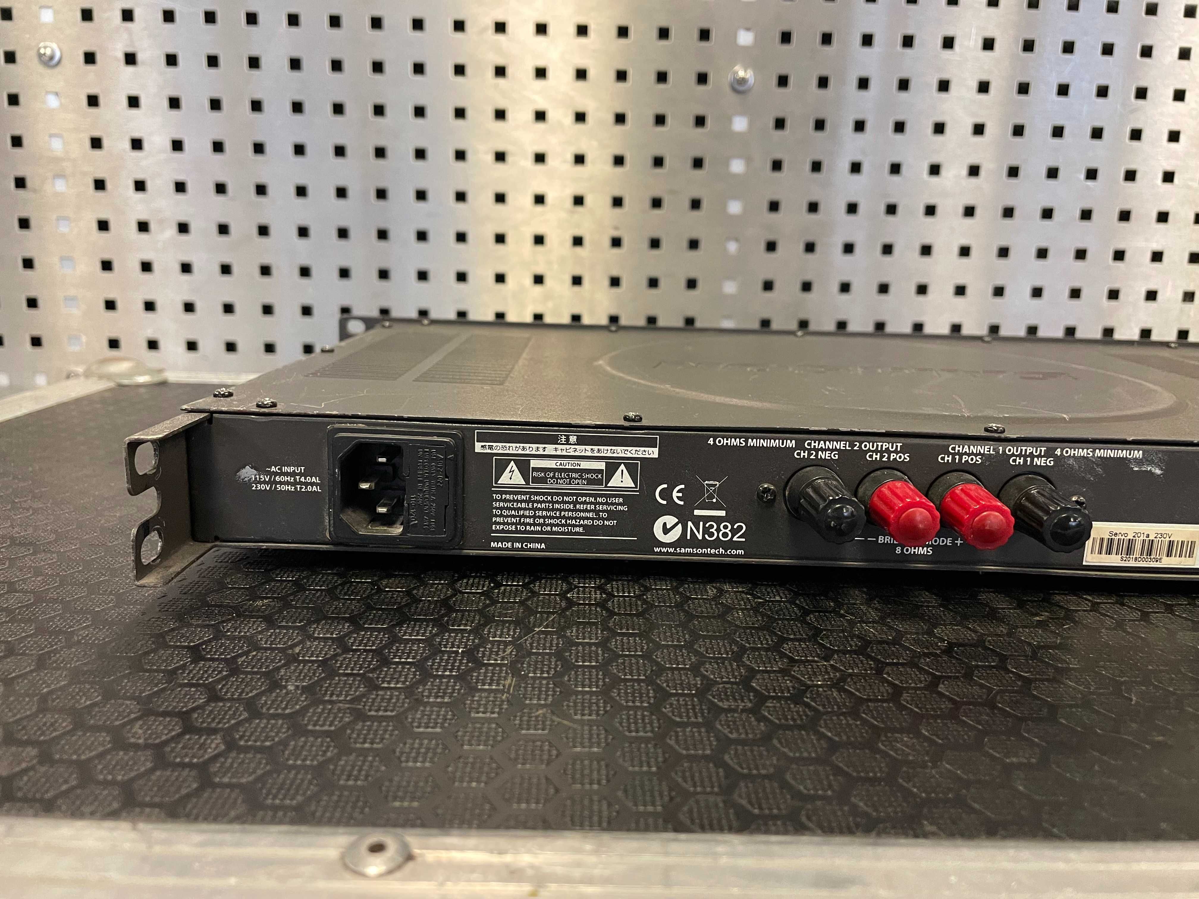 Wzmacniacz, końcówka mocy studyjna Samson Servo 201a - 2x100W RMS w 4R