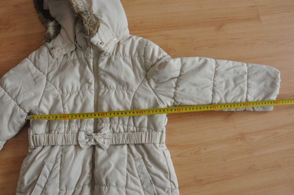 Zimowa kurtka dziewczęca 128 H&M