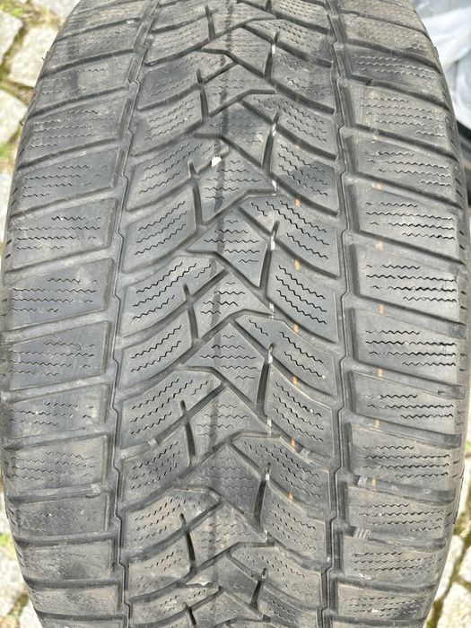Opony zimowe 2225/40 R18 Dunlop winter sport 5