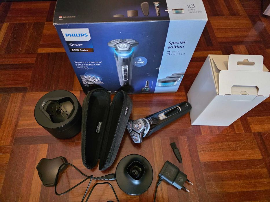 Máquina de Barbear Philips Series 9000 (S9976/55)