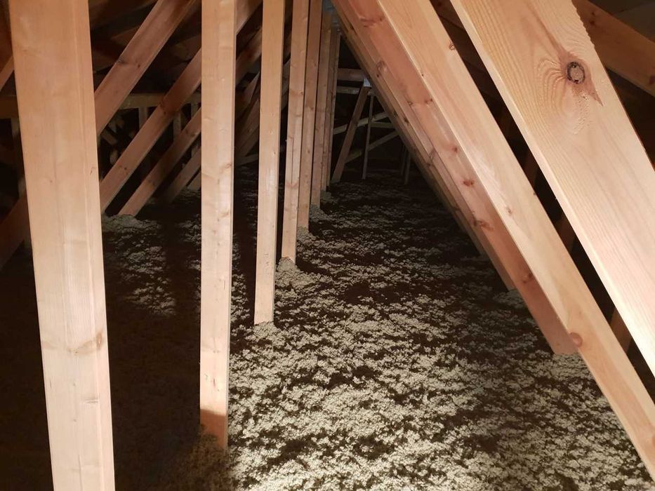 Ocieplanie celulozą, naprawa izolacji, uzupełnianie dociepleń, gładzie