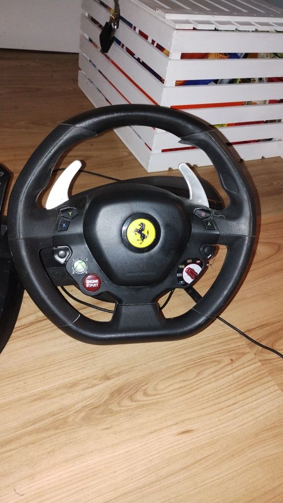 Kierownica Thrustmaster Ferrari Xbox 360 + pedały