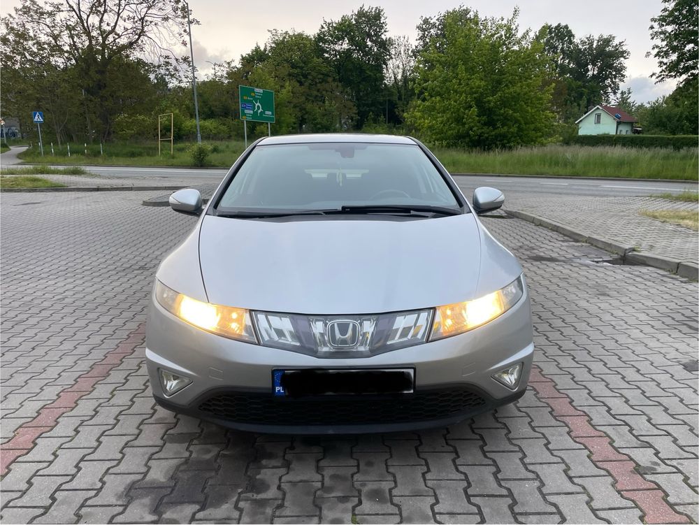 Honda Civic 8 VIII 1.8 V-TEC