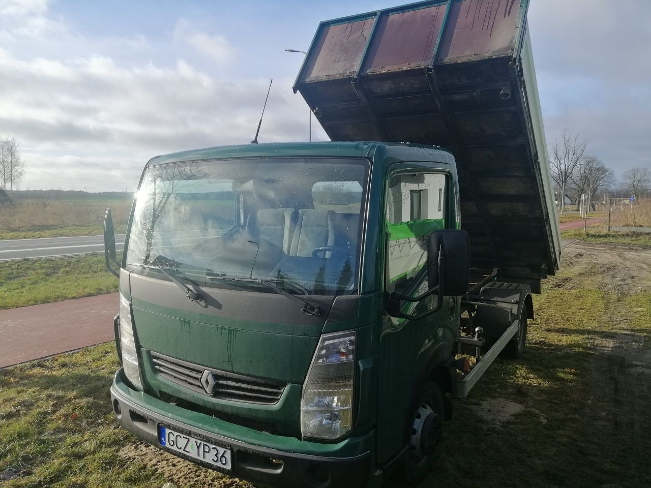 Transport wynajem auta z kierowca Ziemia ,piasek ,kruszywo ,beton ,