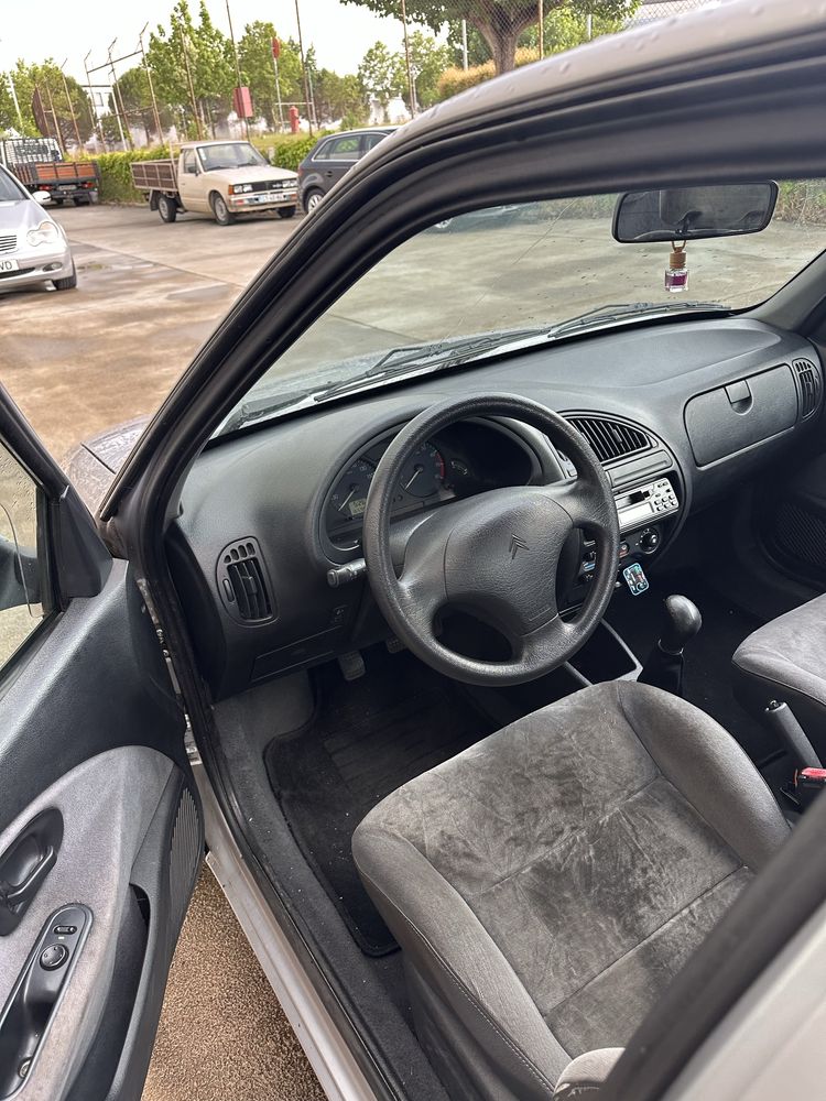 Citroen saxo 1.100 / ACEITO TROCA POR DT