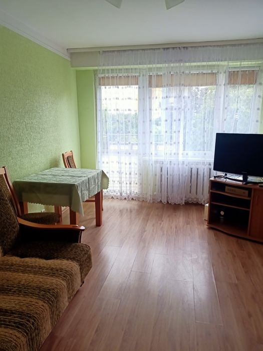 Duży pokoj z balkonem Wzgórze Wolnosci. Zielone Arkady Szpital Biziela