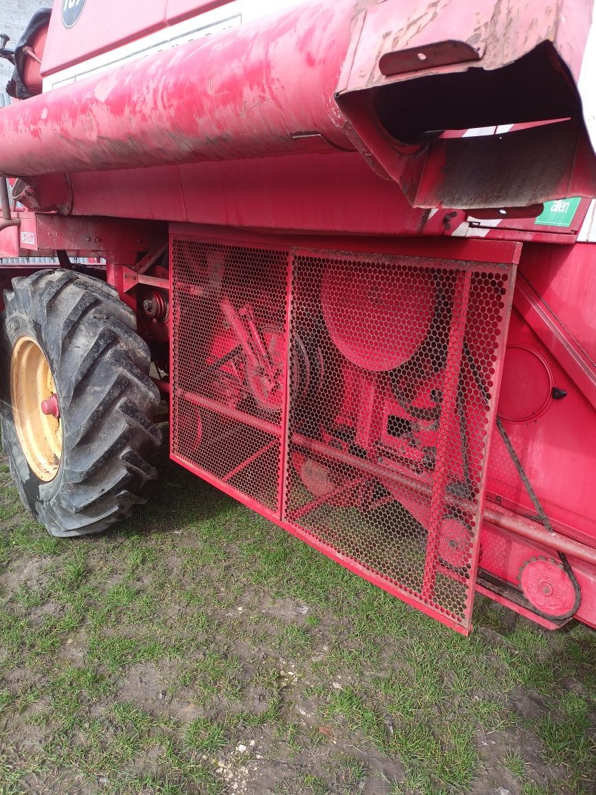 Massey Ferguson 187 MF 186 kombajn zbożowy